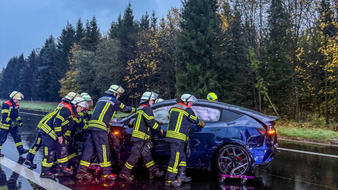 Einsatzreicher Sonntag für die Feuerwehr Taufkirchen